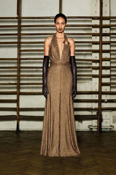 Look 7